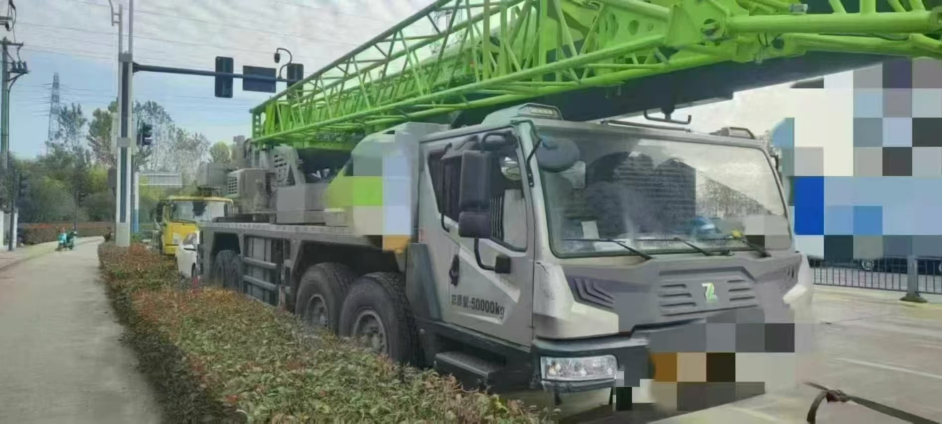 2021 Years Zoomlion Mobile Crane 80 Tons With Five-Arm Crane Jib For Heavy-Duty Construction Projects
