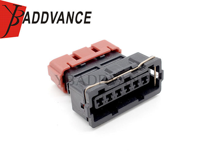 PB185-06026 6 Pin Female Z32 MAF Connector Housing For Nissan