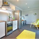 EPS Sandwich Panel Prefabricated Metal Container Living Home