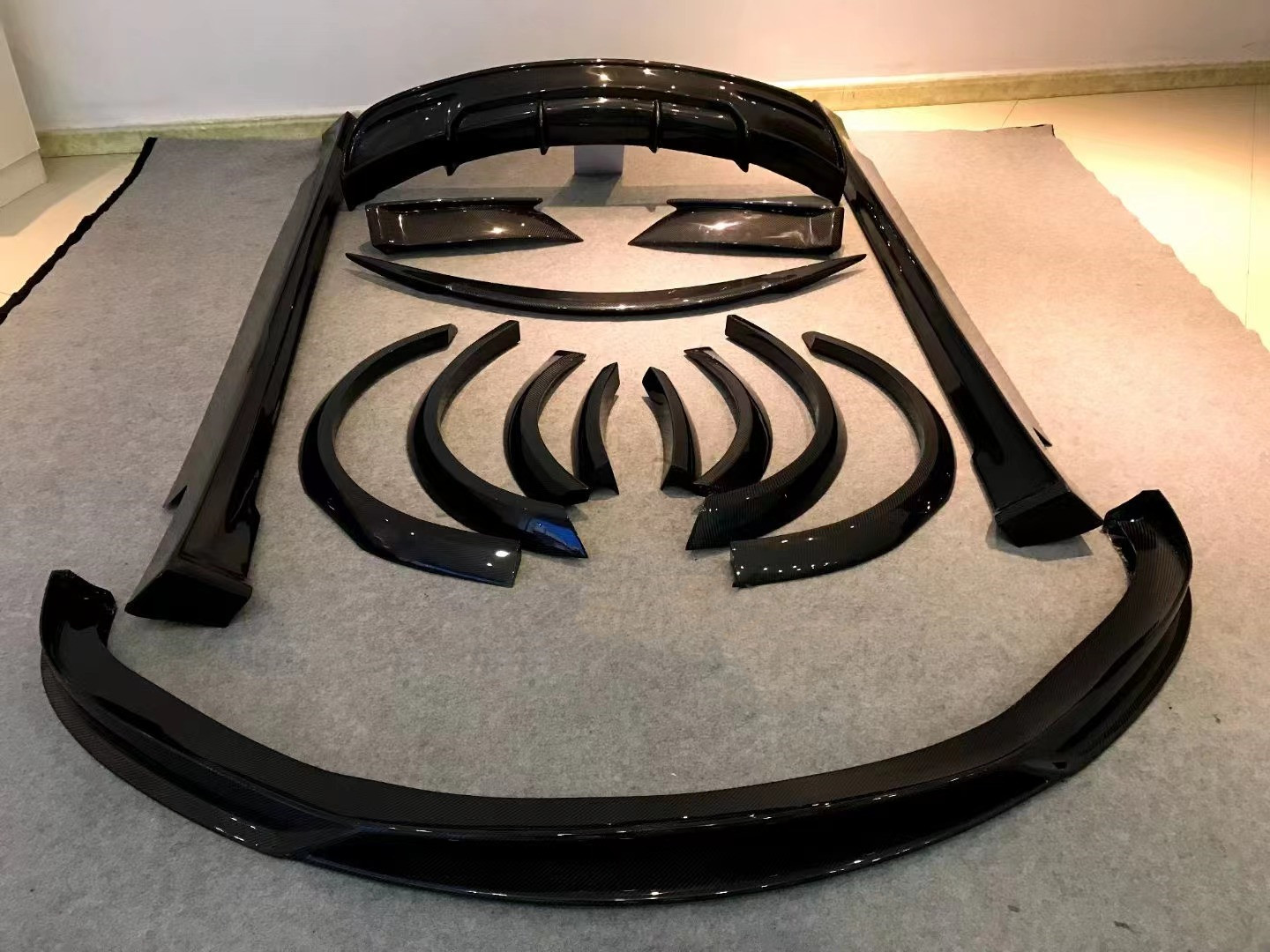 Selling Model S Carbon Fiber Body Kit for Model S Wide Bodyki Carbon Fiber Front Shovel Rear Diffuser Spoiler