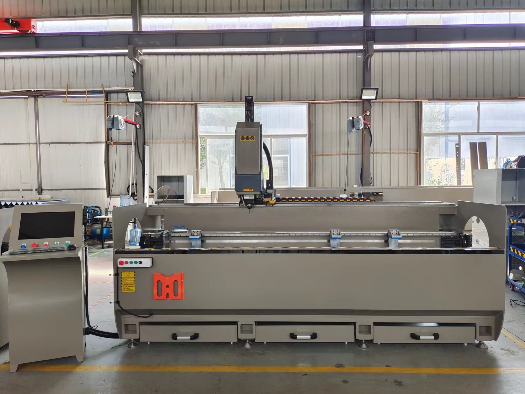 CNC Milling Aluminum Machines Automatic Aluminium Drill Hole Machine