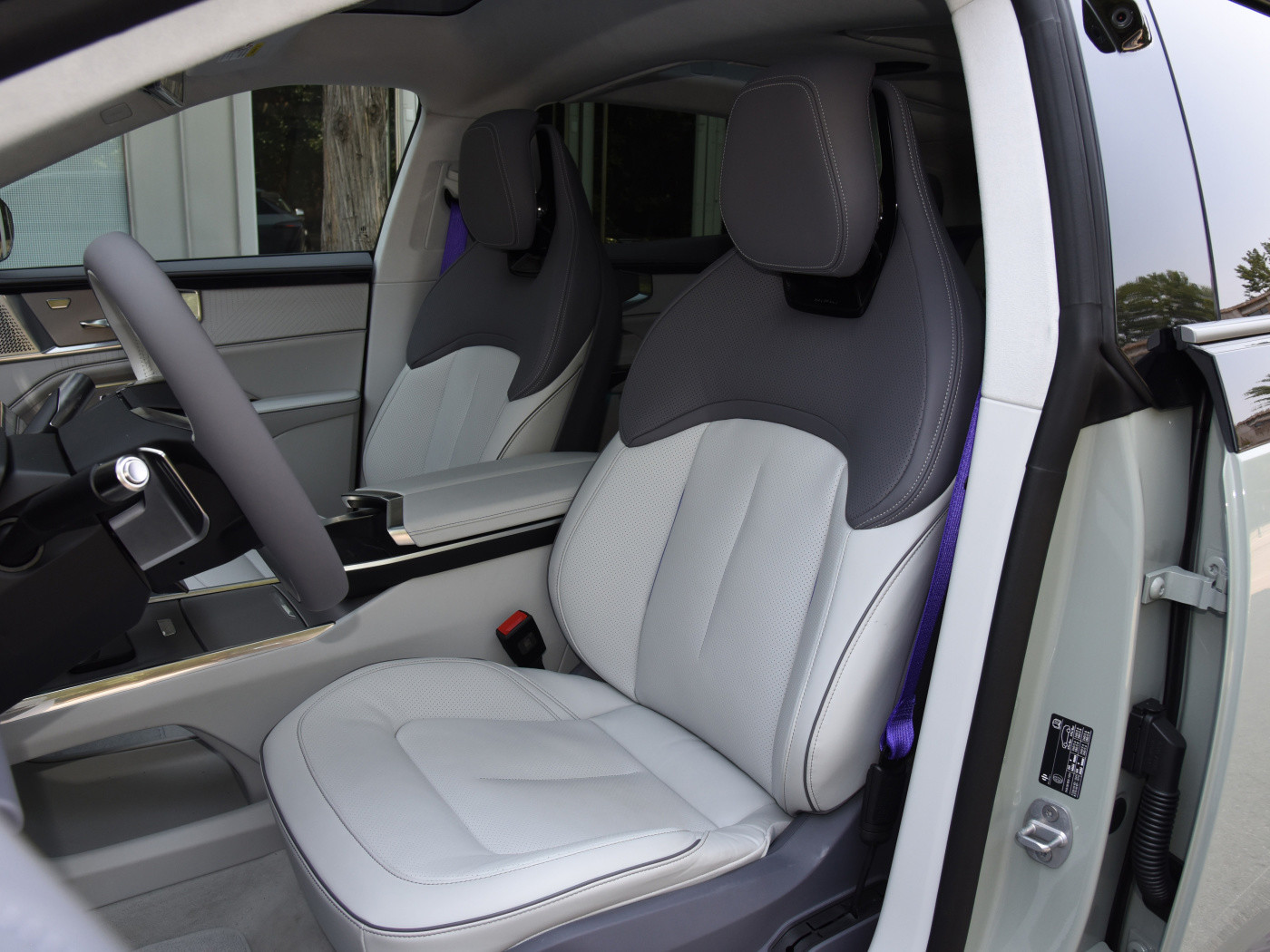 HiPhi Y Chinese EV Cars Electric Luxury SUV With Wheelbase 2950mm
