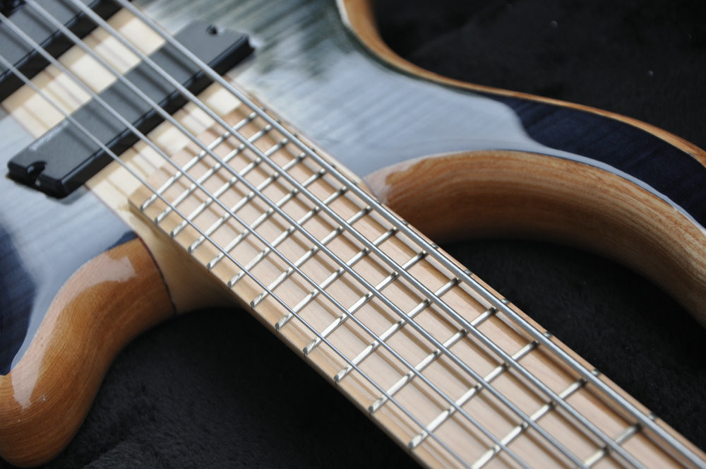 5 string custom bass guitar fanned frets electric bass guitar neck through body
