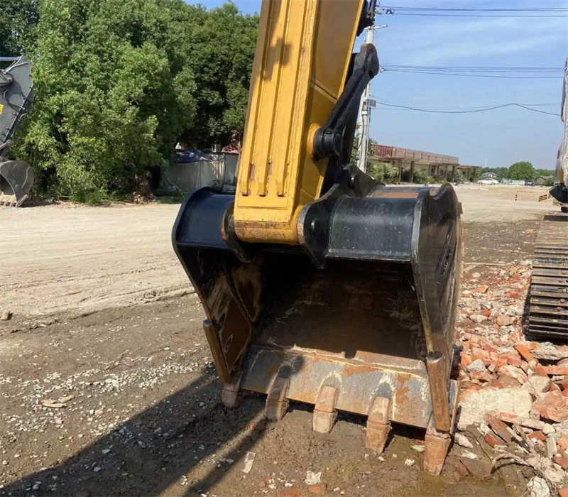 5.7M Boom Length Big Excavator Second Hand Excavator SY365