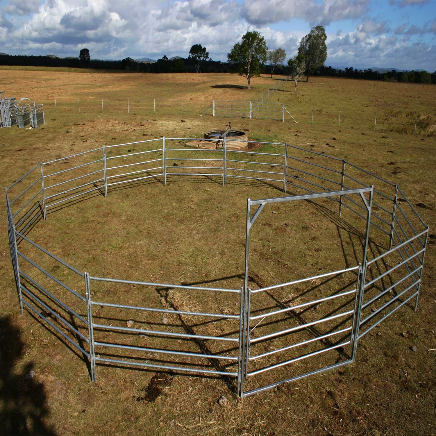 13 Panel Horse Arenas Inc Gate, round Yard, Cattle Fences, Corral 9m diameter