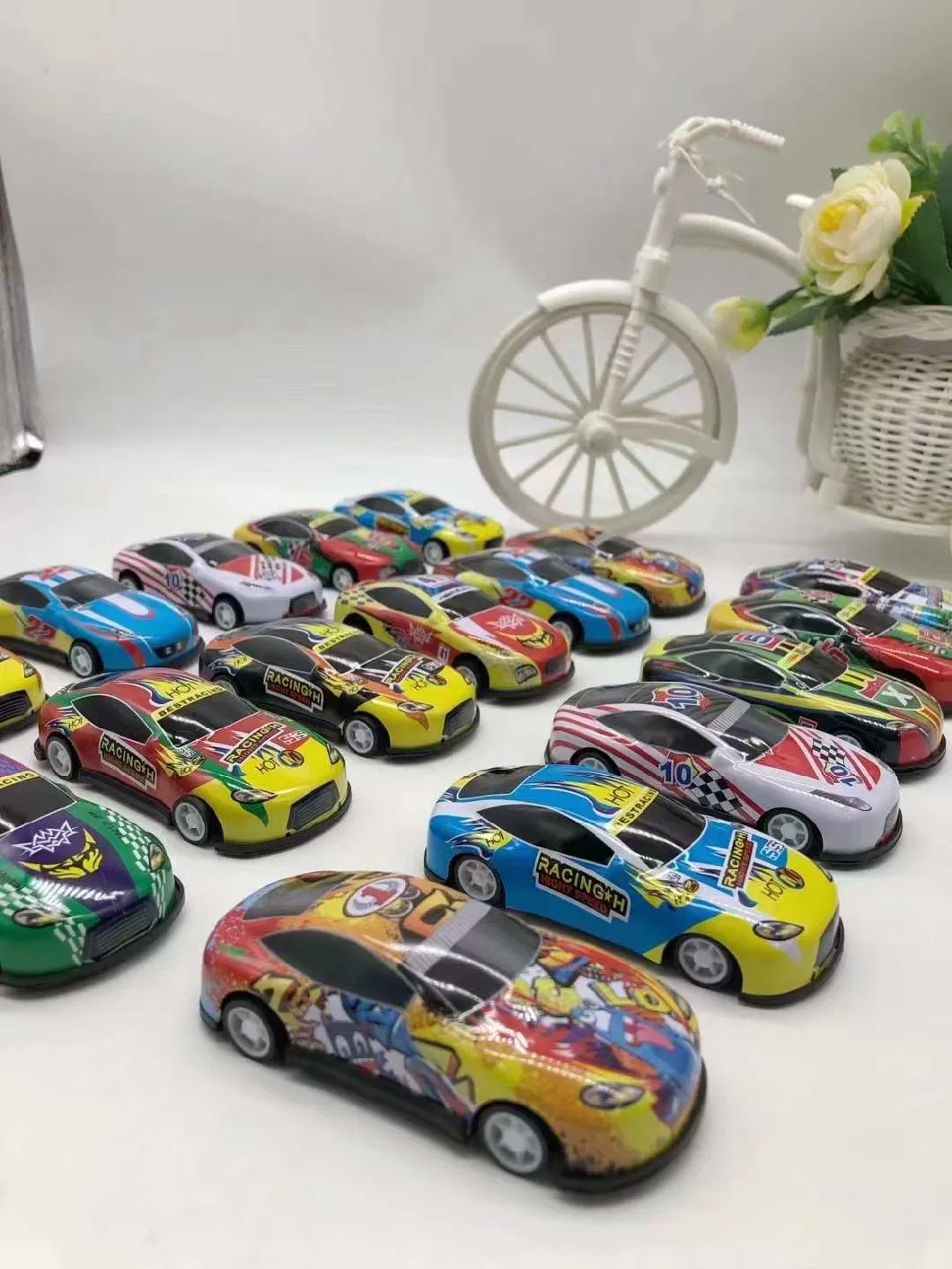 Metal Surface with Printed Children&prime;s Toys Pull Car Inertia Car Toys Children&prime;s Toys Can Be Customized