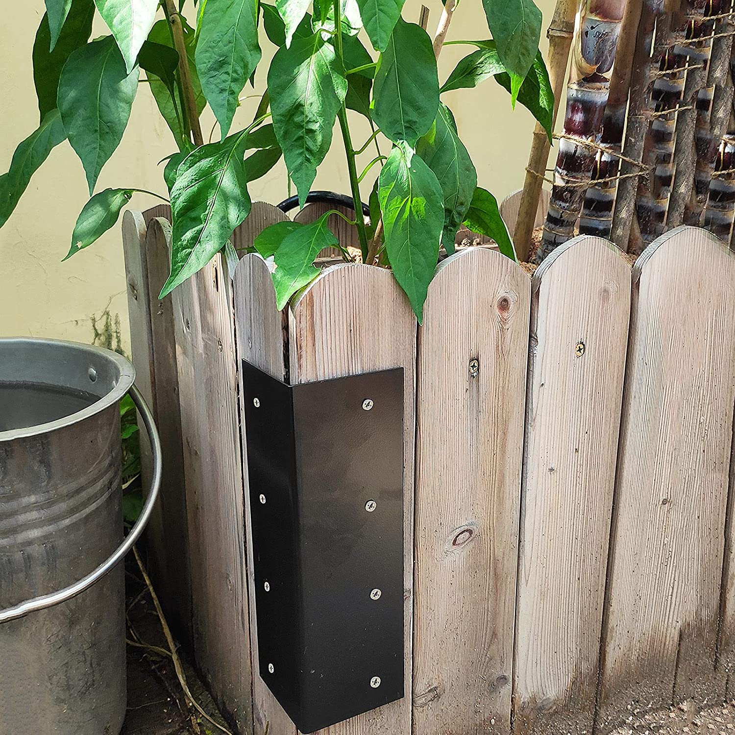 American Style Raised Garden Bed Corner Brackets Ideal for Flower or Vegetable Gardens