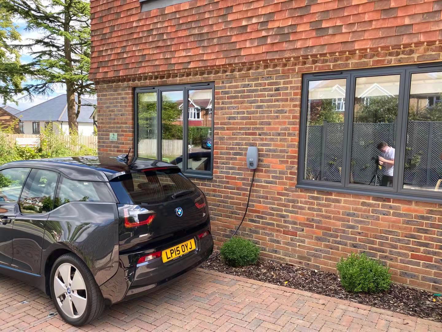 Auto 16A 3 Phase Electric Vehicle Charging Station EVSE Wallbox with Type 2 Cable