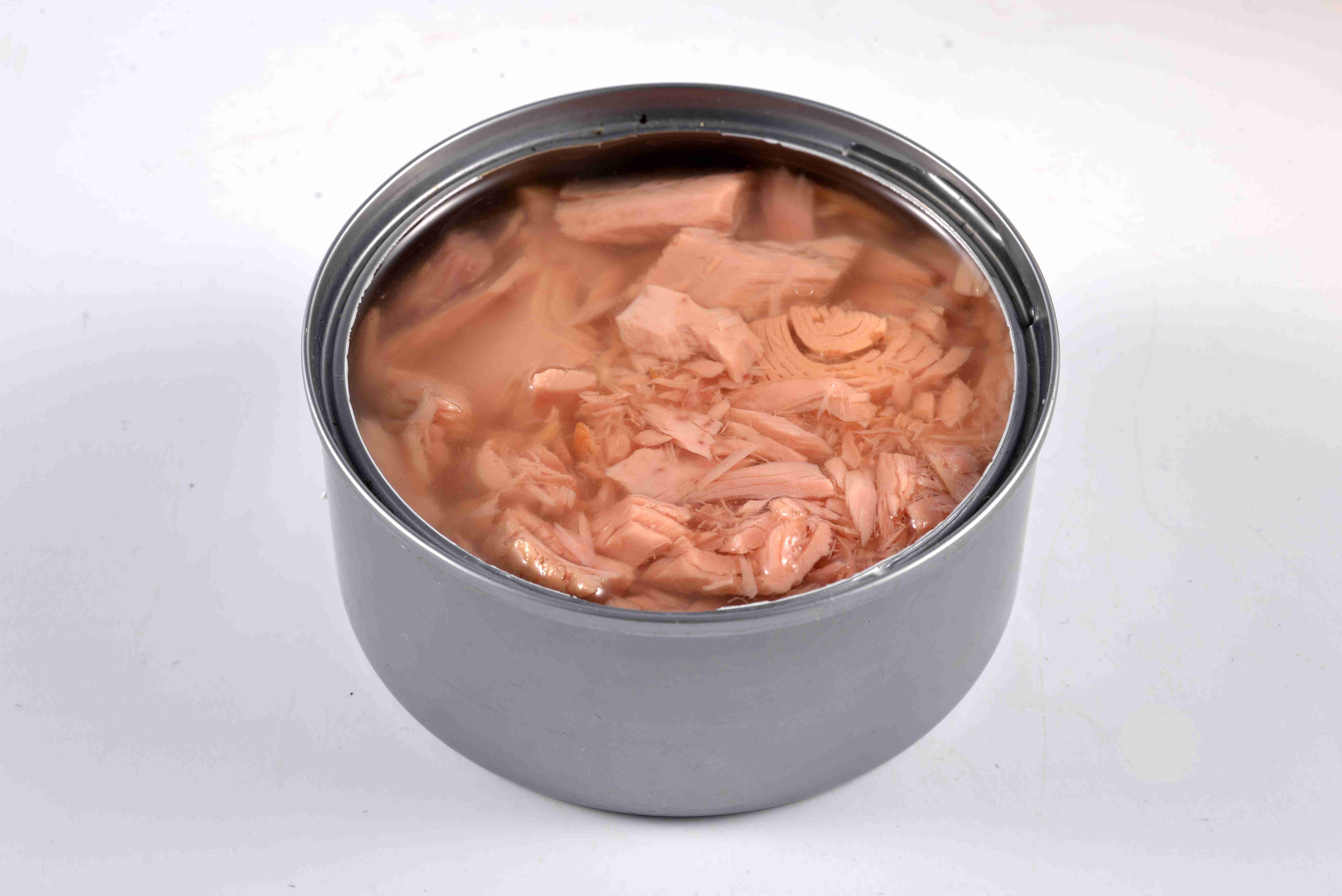 Canned Bonito Tuna Chunk / Shredded In Vegetable Oil China Canned Tuna Fish