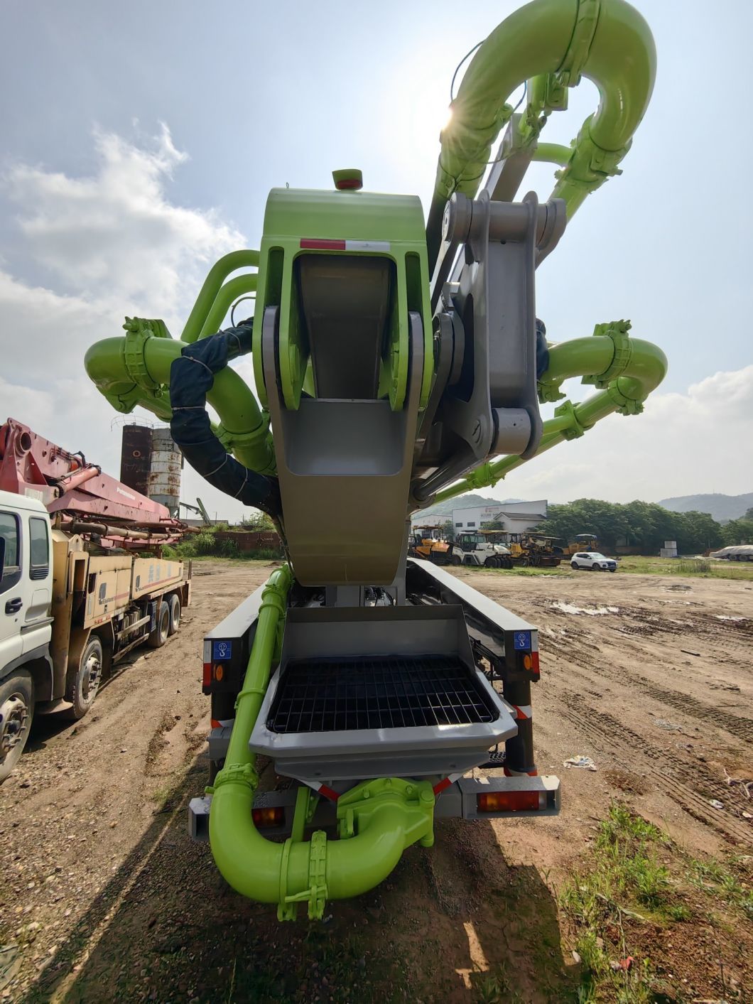 2020 Zoomlion 49m Used Concrete Pump Truck Heavy Equipment Concrete Boom Pump