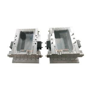 Quality Square Shape Customized Jerrycan Blow Mold 25L PE Material Single Cavity Mould wholesale