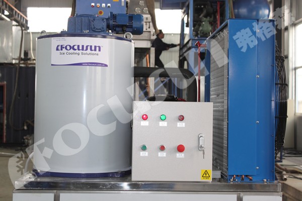 2200*1050*1550mm Flake Ice Machine water Cooling For Fishing Boat