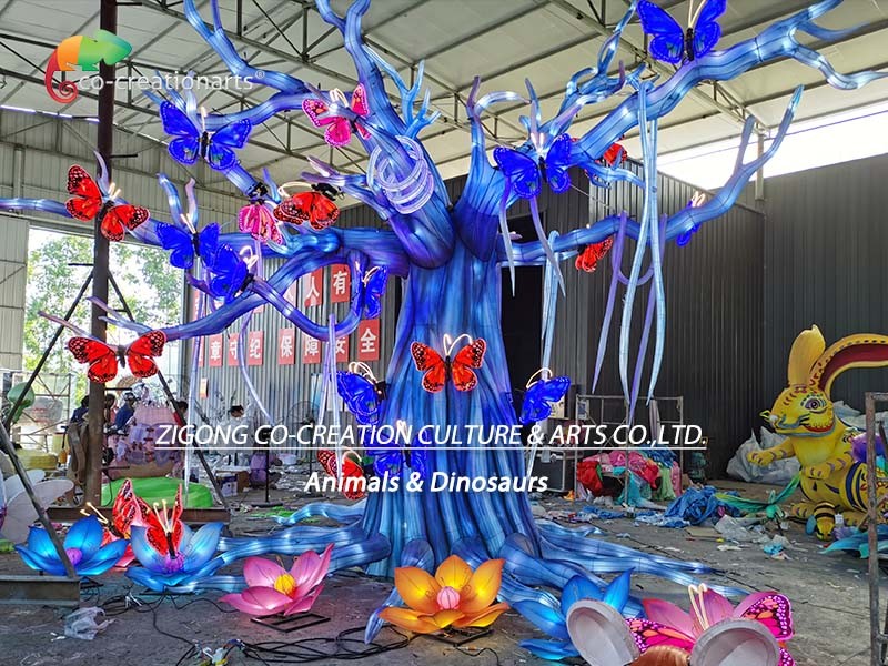 Customized Outdoor Decoration Christmas Lantern Tree Chinese Lantern Butterfly