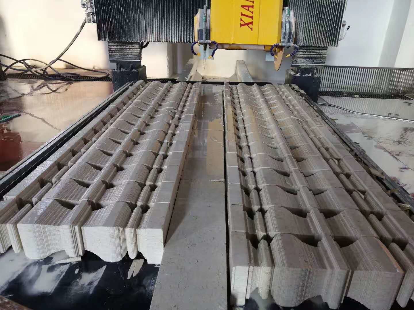 Easy Maintenance Stone Profile Cutting Machine with Blade Diameter Range 400-700mm