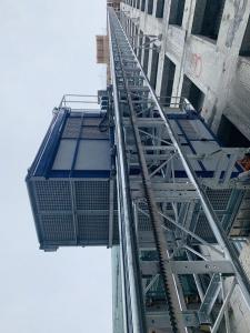 Quality 1.6ton/Cage Goods Hoist Lifts/ passenger hoist with VFD cotrol/ hot galvanized mast and cage customized hoist wholesale