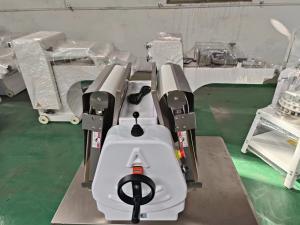Quality Electric Dough Pressing Cooking Equipment / Fast Food Kitchen Equipment 370mm Roller 0.4KW Power wholesale