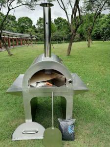 Quality CT 103 Baker Steel Outdoor Pizza Oven 900mm Metal Outdoor Pizza Oven wholesale