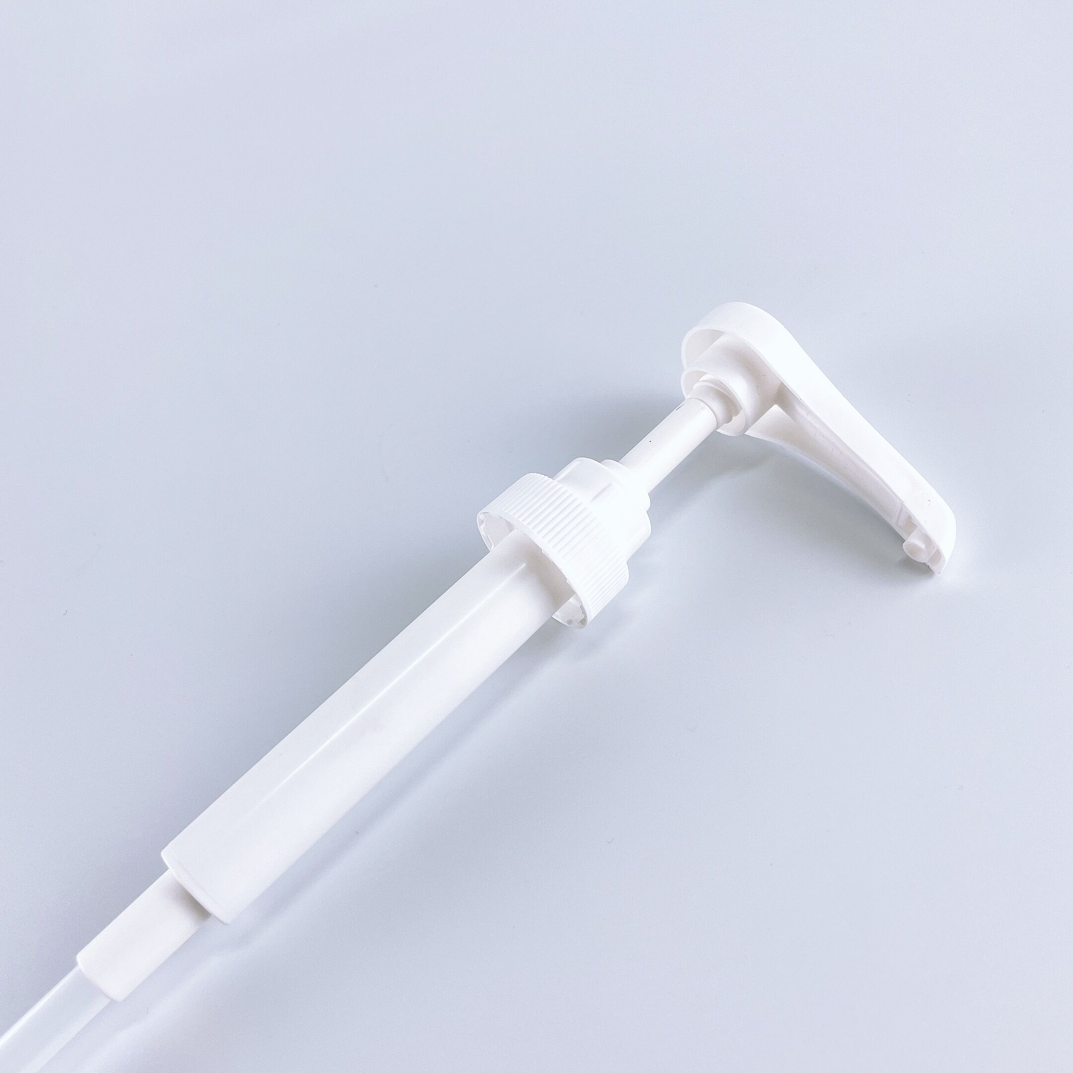 28 400 10cc Plastic Long nozzle syrup bottle pump dispenser food grade pump