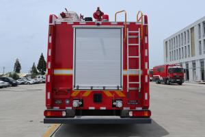 Quality PM80/SG80 HOWO Emergency Fire Trucks 257KW Ambulance Fire Engine 5800L Water wholesale