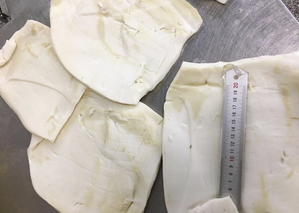 Frozen Boiled Giant Squid fillet Darumar Thickness 6-12mm Brc Certification produced in Chinese factory
