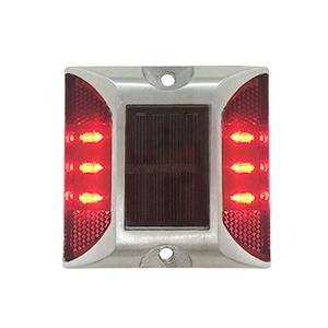 Quality IP68 Solar Road Studs Energy Saving 105×105×23 Mm 130hours For Lithum Battery wholesale
