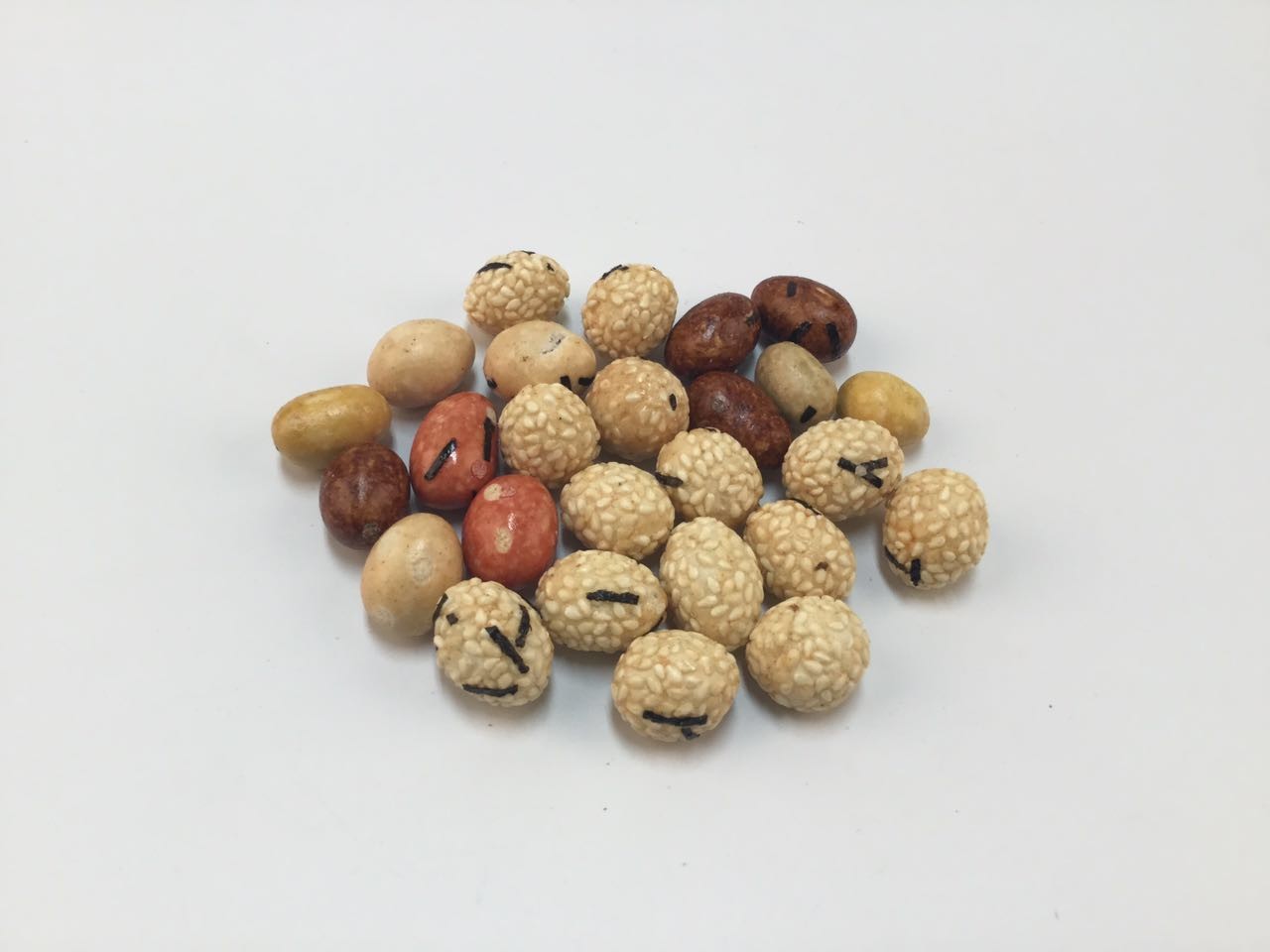 Roasted 100% Healthy Delicious Natural Soy sauce flavor Peanuts Coated in Colorful Skin in Bulk Packing
