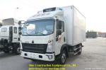 140Hp 4.5m Refrigerator Truck Light Duty Commercial Truck For Fruits Transport