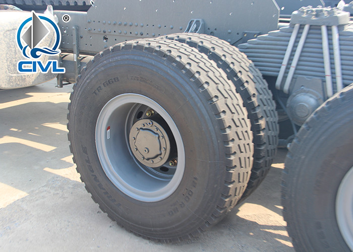 New Sinotruk HOWO Heavy Cargo Truck Chassis 6x4 8x4 371hp Engine Euro II Manual Type