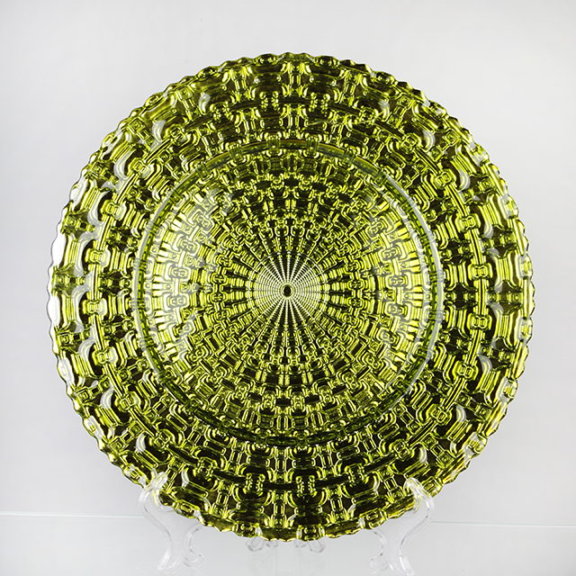 China High Quality Color Decoration Glass Charger Plate for Dinnerware