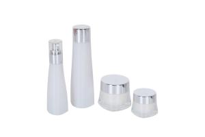 Quality 200ml Cosmetic Acrylic Toner Bottle Skincare Set Packaging With 15g Face Cream Jar wholesale