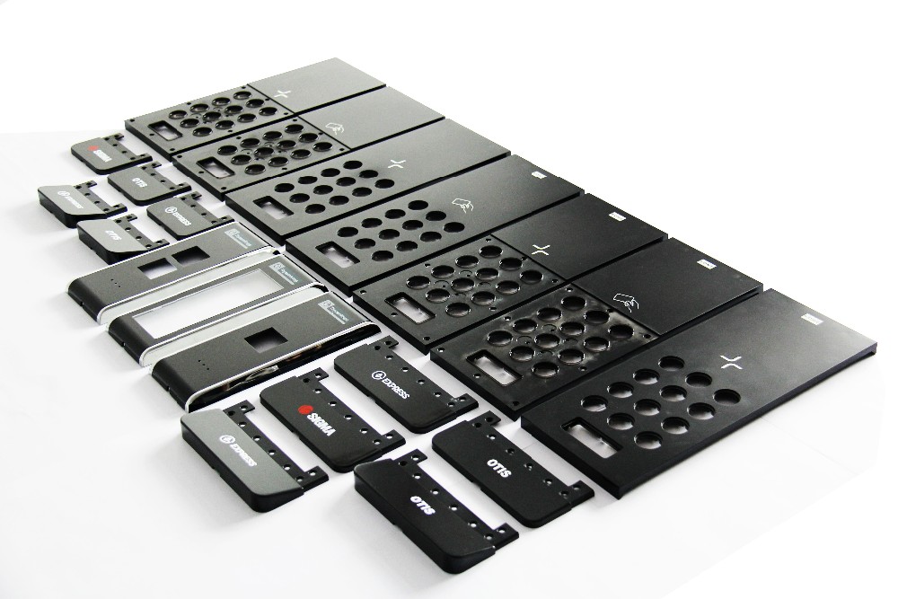 Auto Bumper Plastic Injection Molding With Sand Blasting Surface Treatment