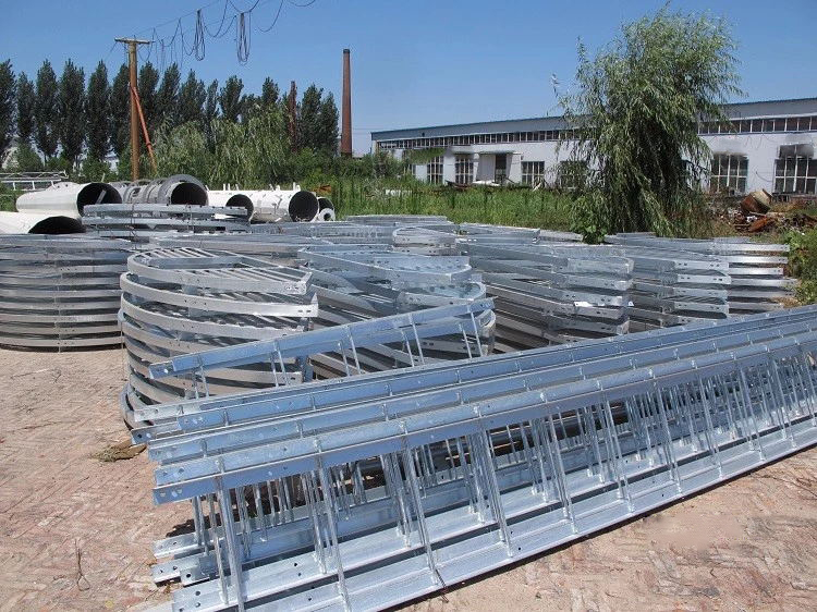 Silver Hot Dip Galvanized Steel Tower , Communication Metal Towers