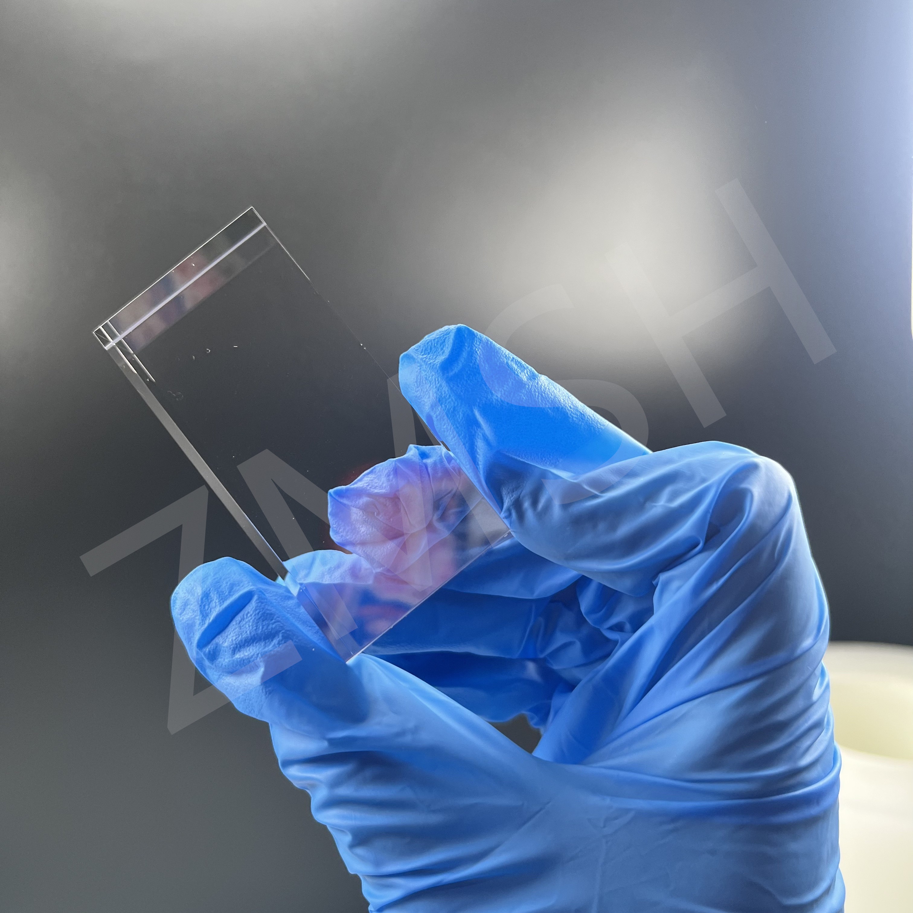 Sapphire Prism Al2O3 Kyropoulos Method ​Laser & Optical Communication Customizable Specifications