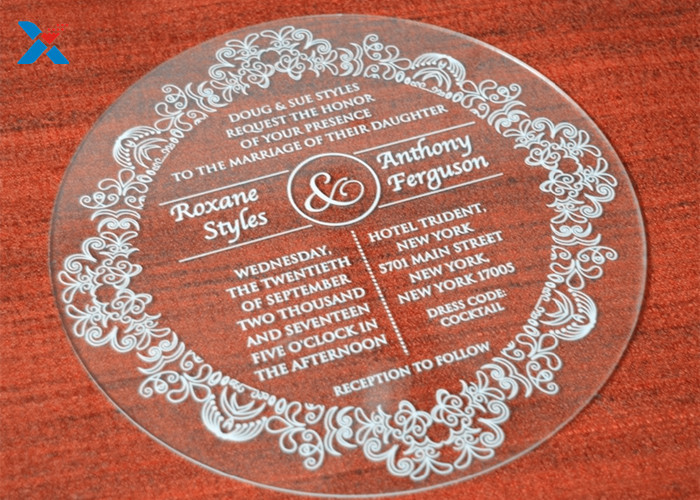 Round Shape Acrylic Gifts / Acrylic Wedding Invitation Cards With Different Color