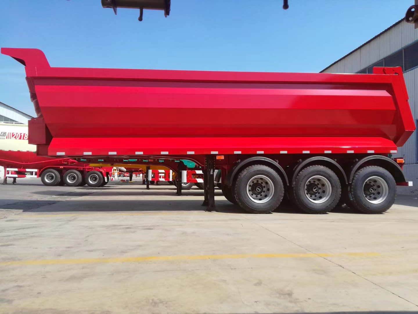 Aotong 32 Cbm 60 000 kgs Loading capacity U shape truck body End dumper trailer for farm