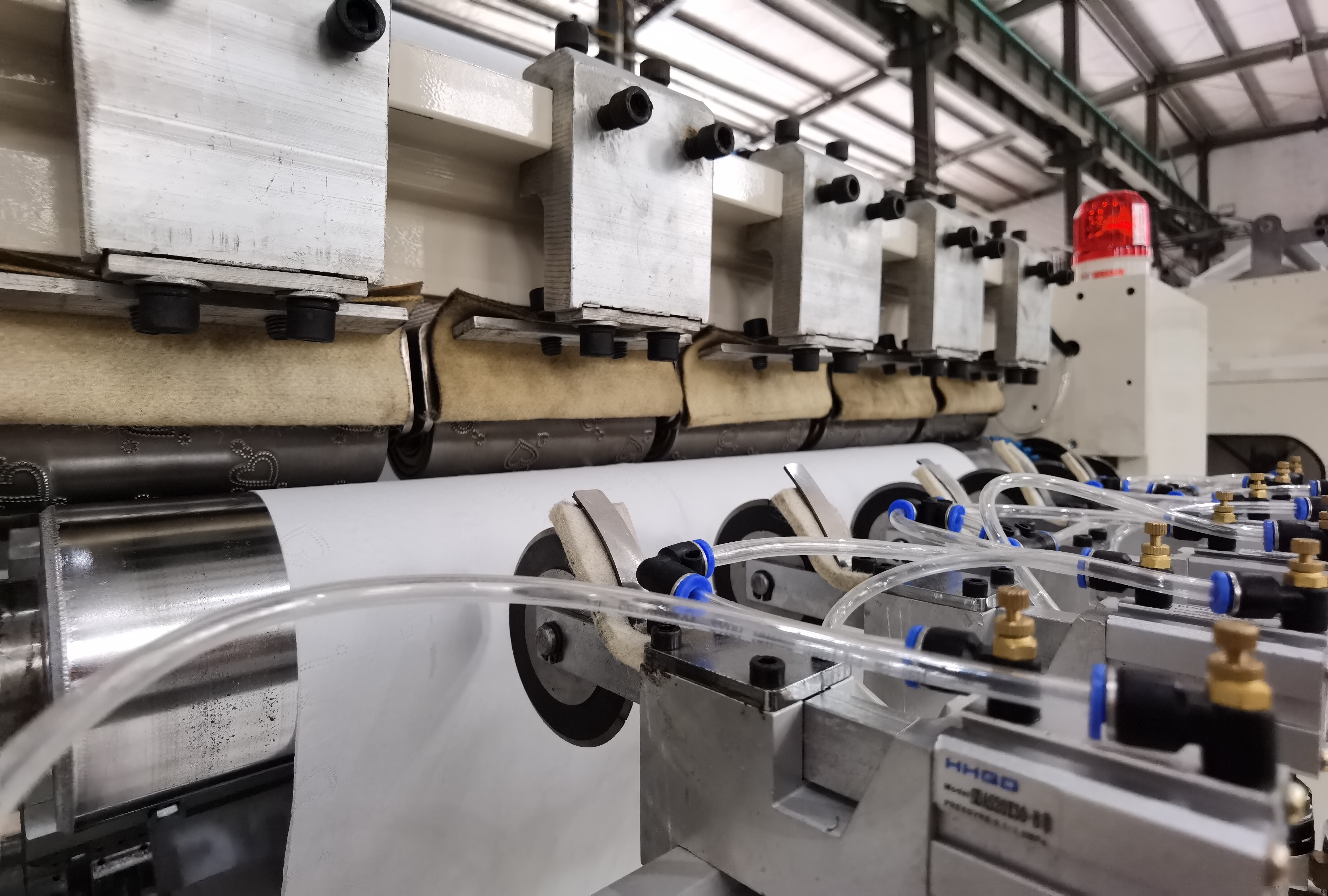 Good Price Soft Facial Tissue Folding Machinery Full Automatic 60-100m/Min