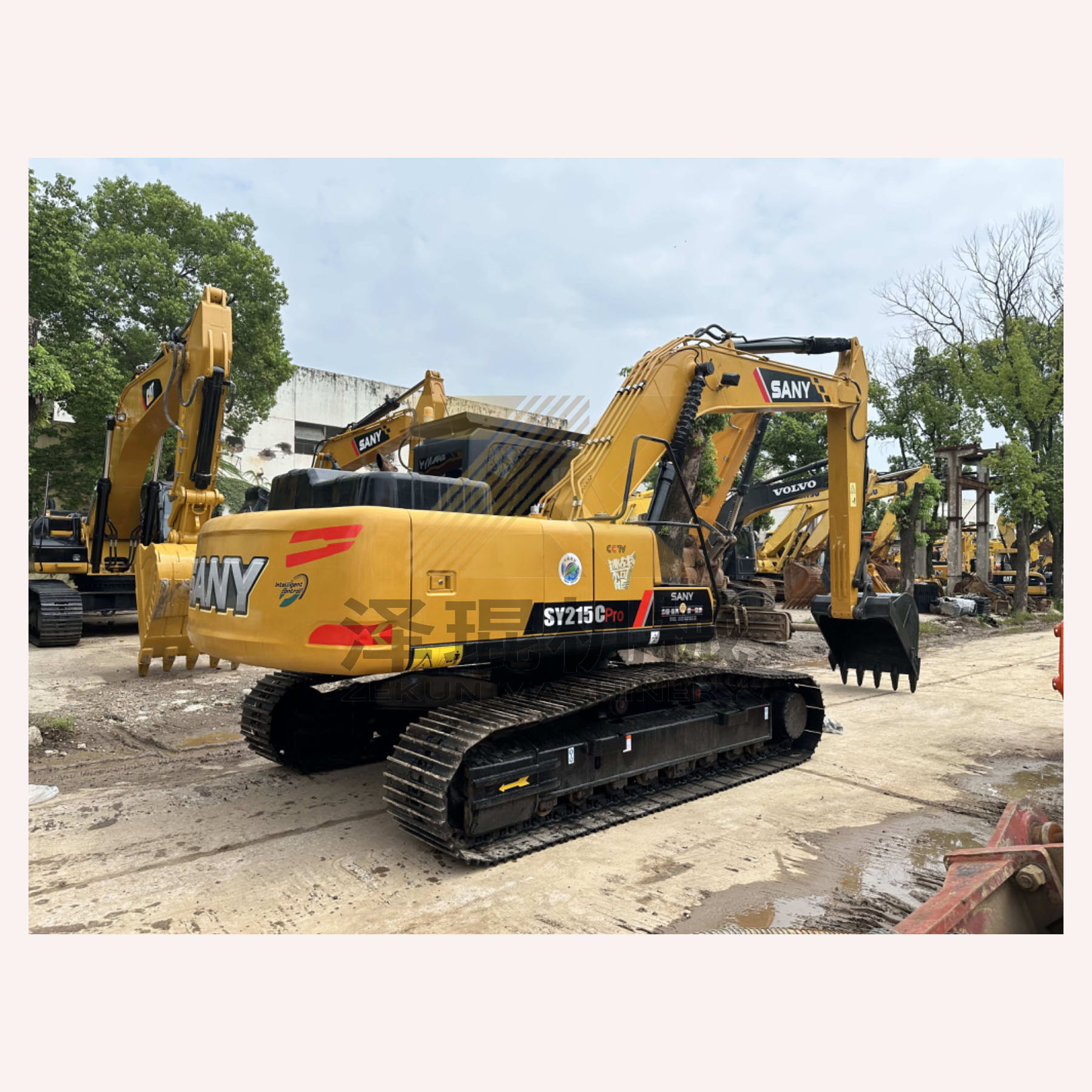 Used Sany SY215C Pro Digger 1.2m³ Bucket around 2000 Hours