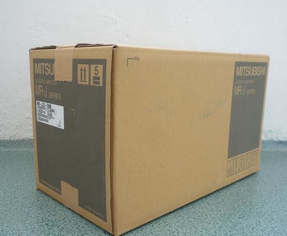 Mitsubishi Servo Driver MR-J2S-700B MR-J2S Series Servo Driver Servo Motor Original adn New
