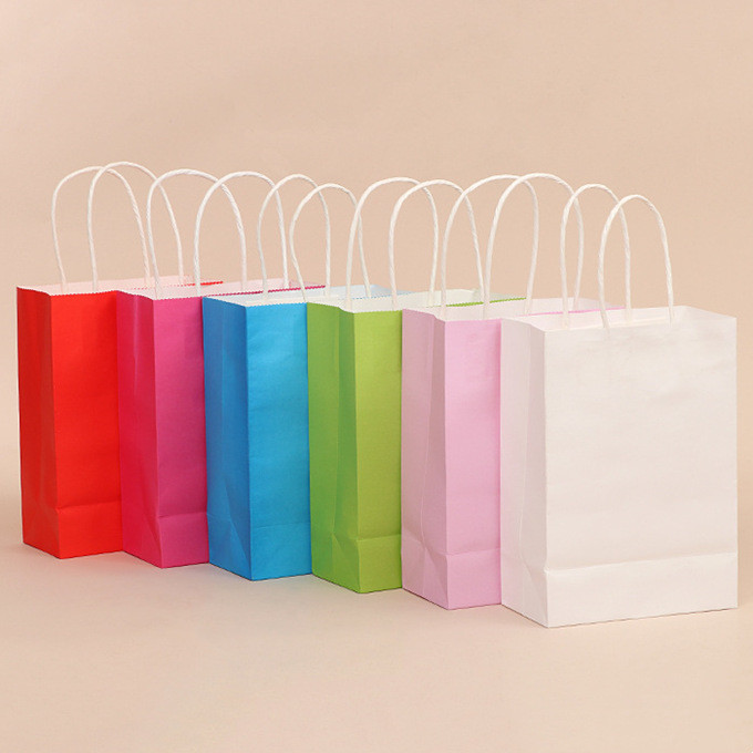 Custom Logo Printing Reusable Kraft Paper Gift Packaging Bag With Handle