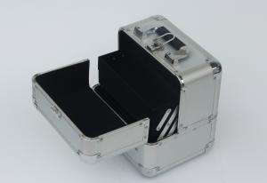 Quality Large Space Silver Aluminium Makeup Box , Durable Lockable Makeup Case wholesale
