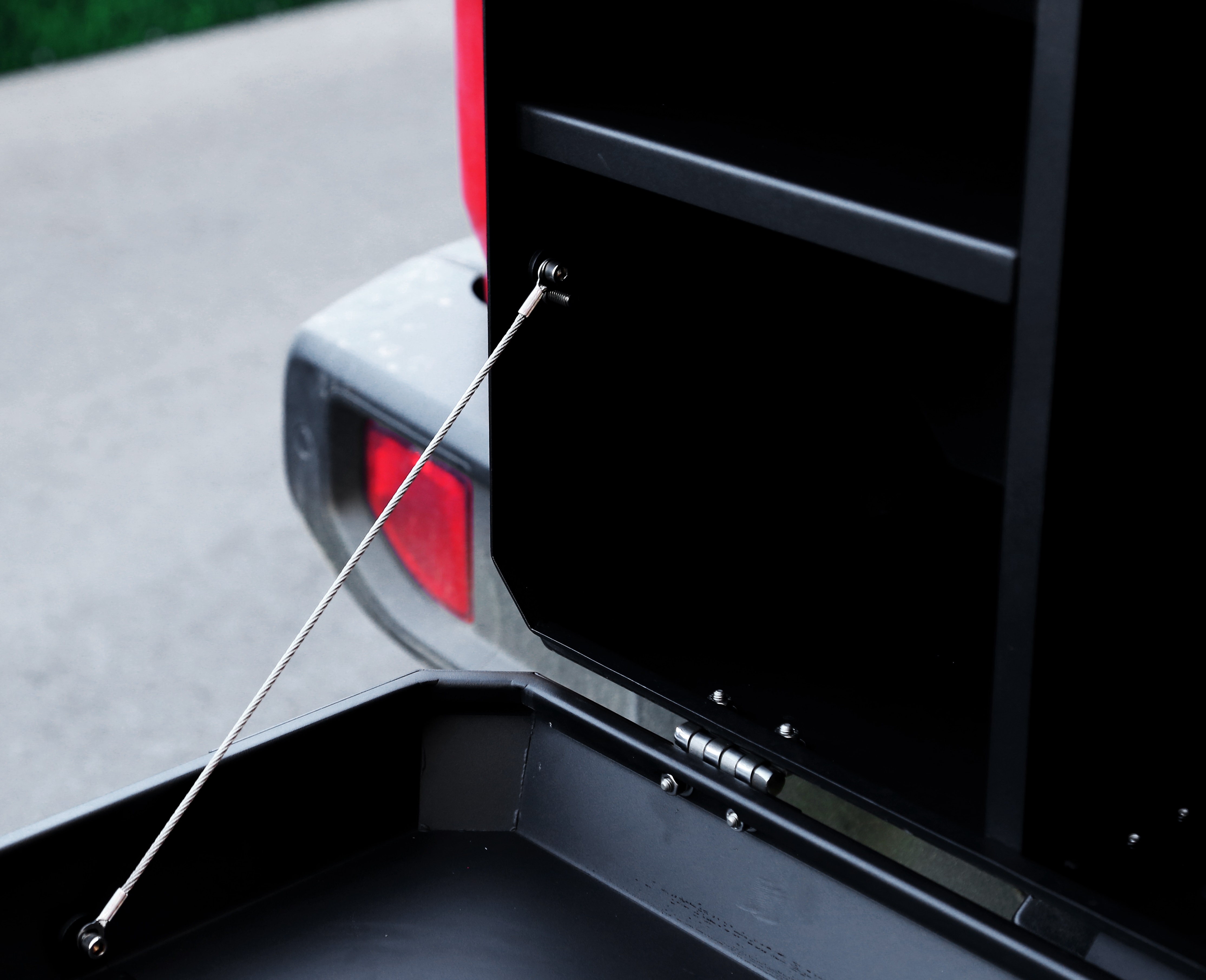 2020- Customized Qingdao LandaceJeep Tailgate Outside Storage Box For Tank 300 BJ40