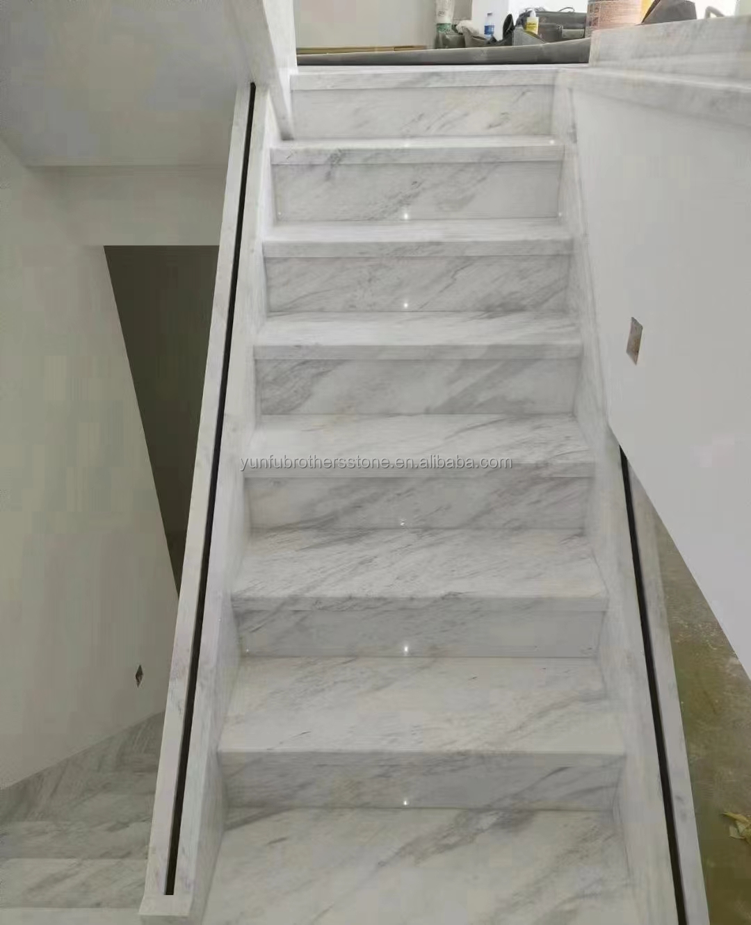 Modern LED Light Following Anti-Slip Indoor Staircase Crystal White Marble Design FOB