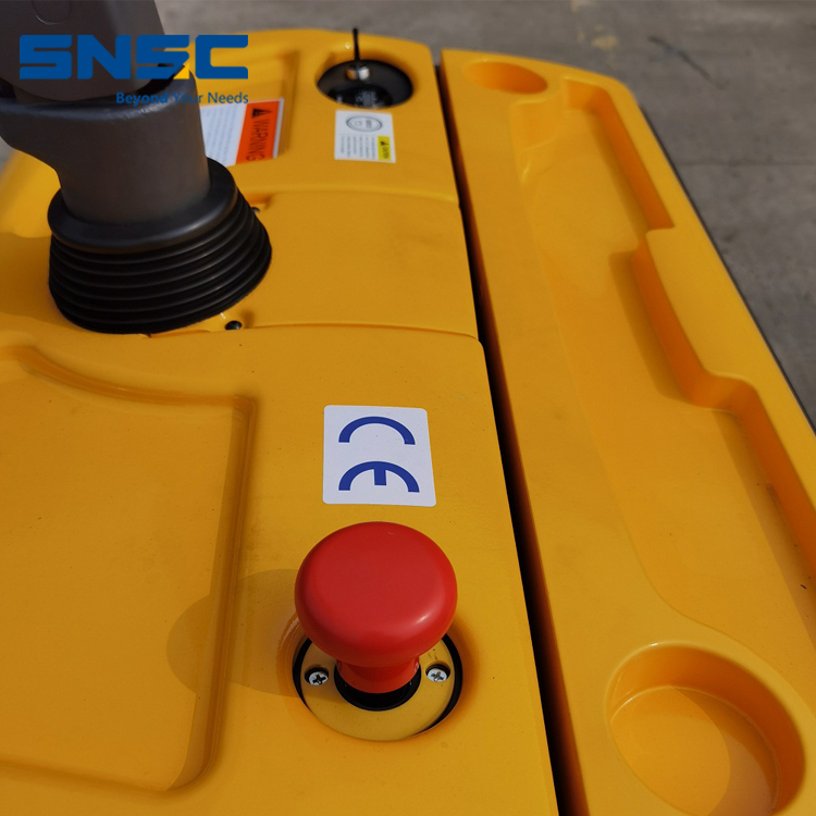 Electric Stacker 1500kg 2000kg Heavy Duty Type Electric Drive and 550/685mm Fork Width