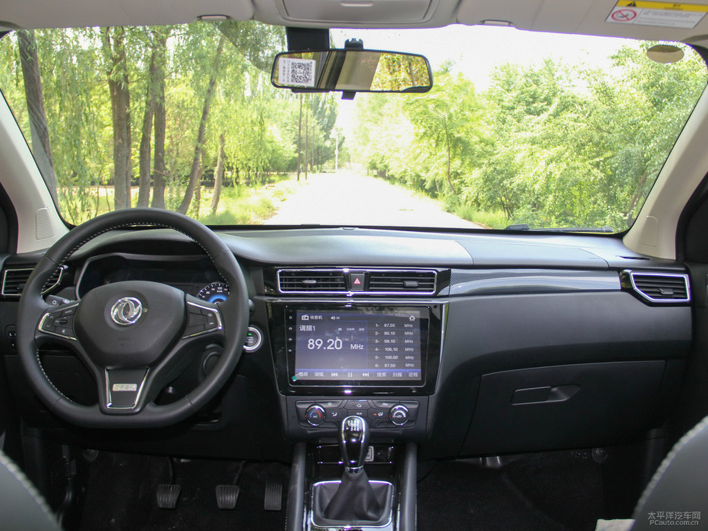 2024 Long Range 7 Seats High Speed Energy Luxury Electric Car SUV with Manual Exterior Rearview Mirror