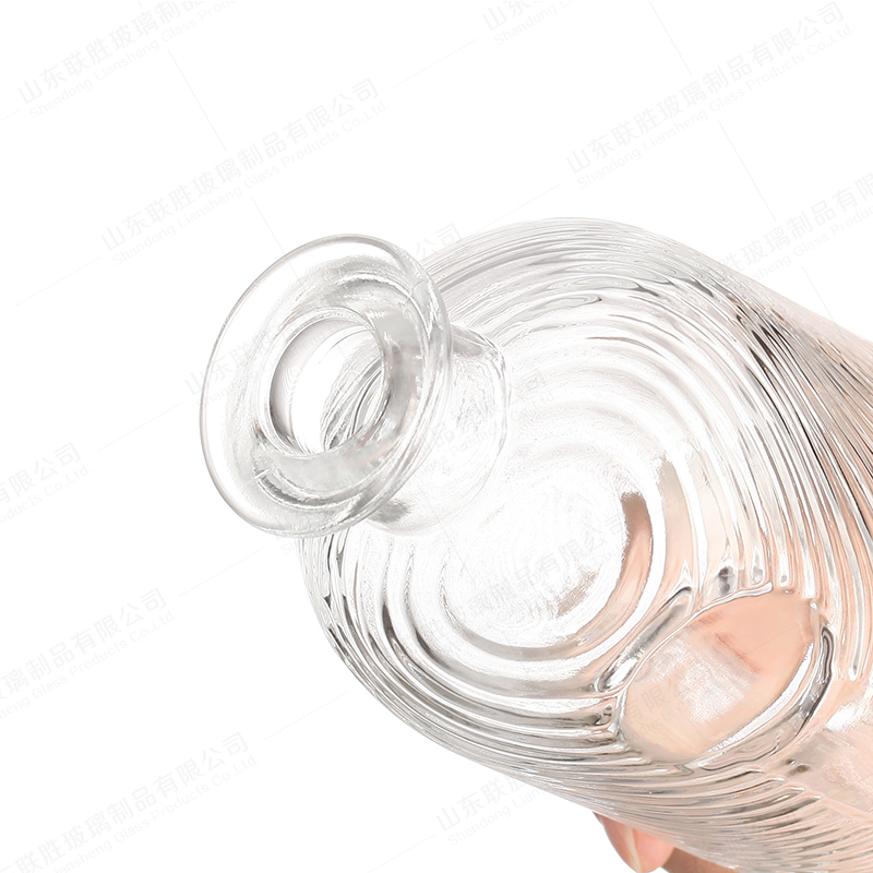 Customied Glass Liquor Spirit Whiskey Bottles for Vodka Gin Tequila 700ML 750ML 1000ML