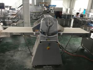 Quality 0.55KW 520mm Roller Width Pastry Dough Sheeter Machine wholesale