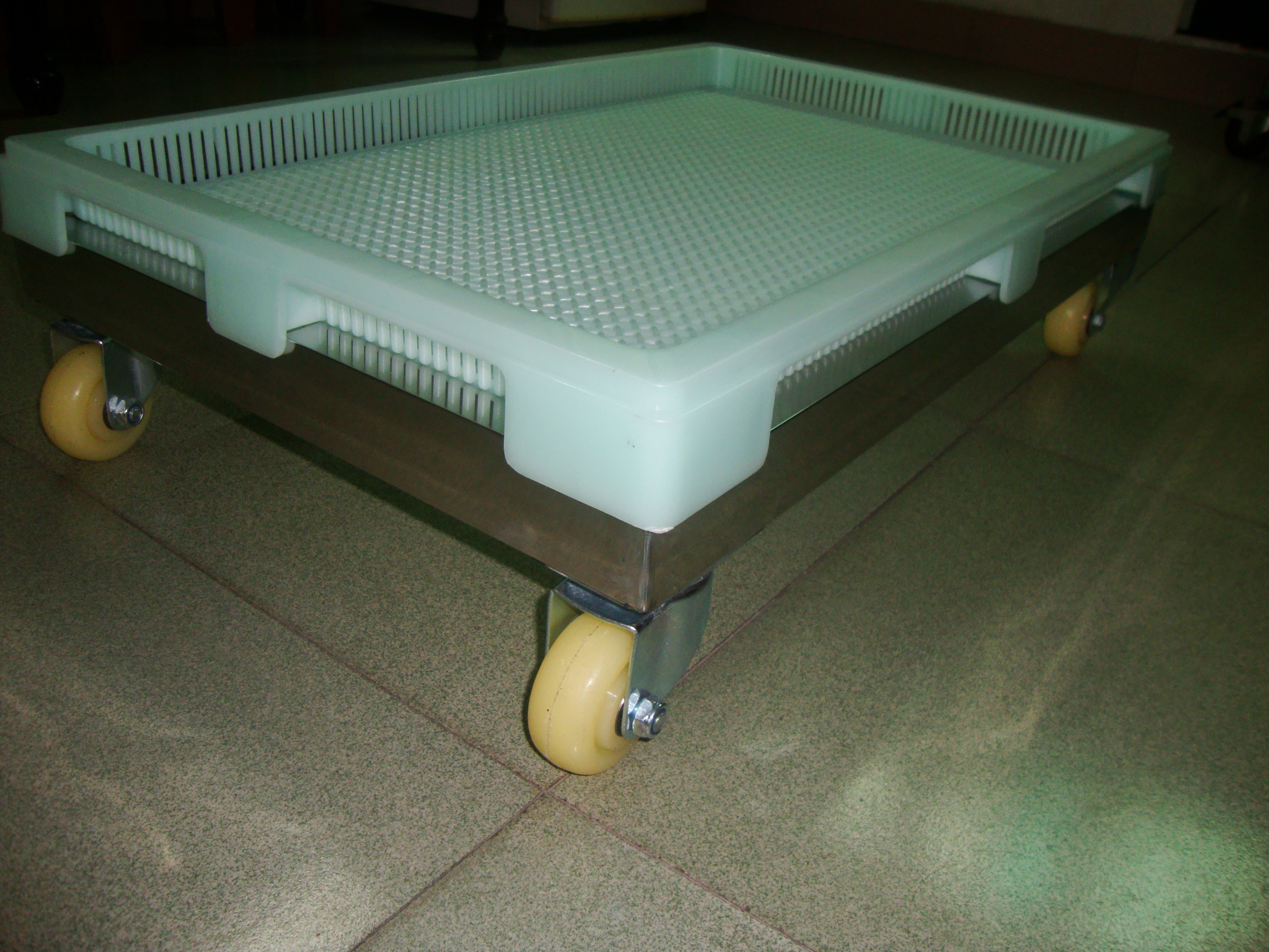 Durable Smooth Surface PPE Plastic Drying Trays Food Grade 75 * 55 * 5cm