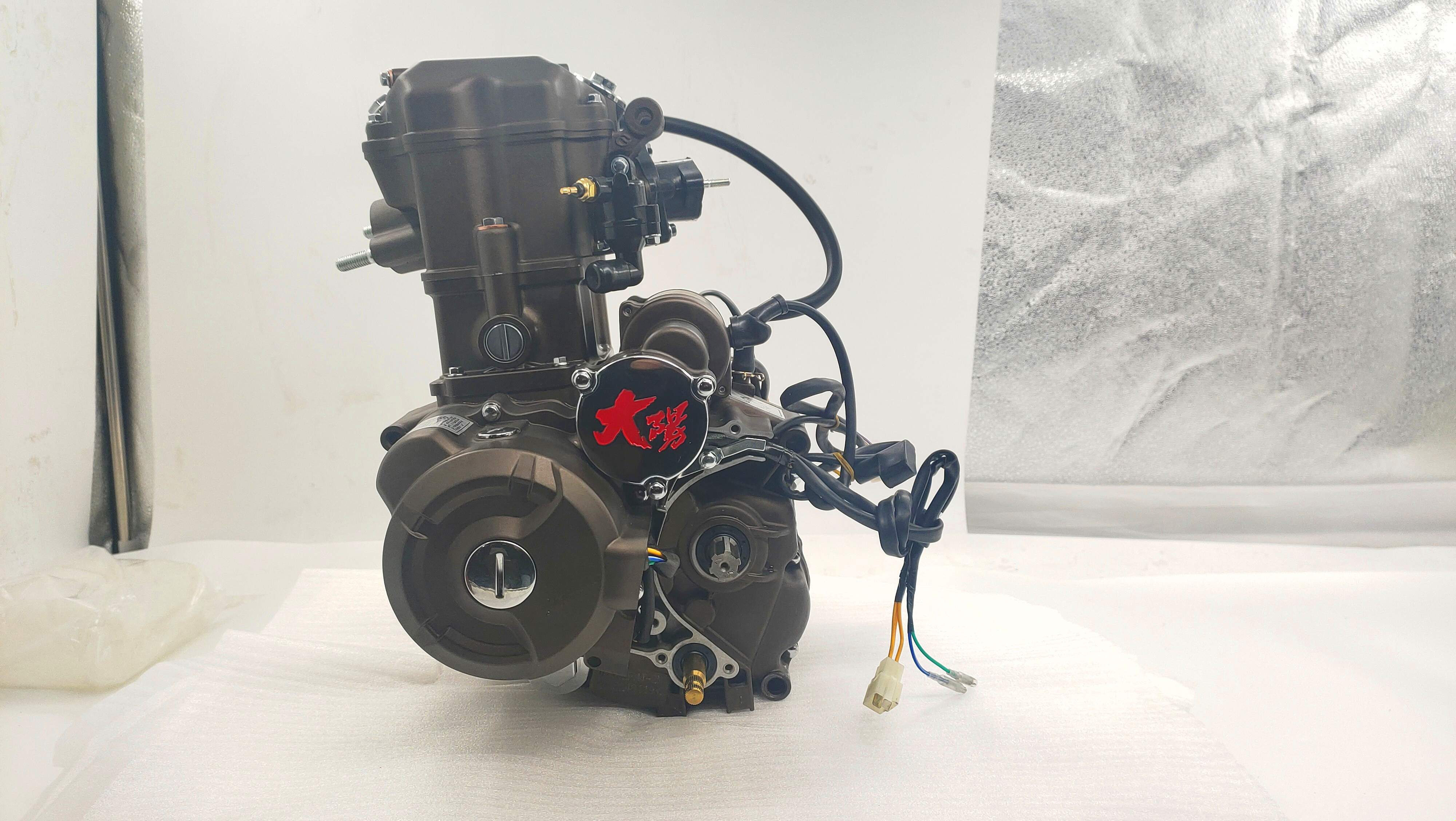 Single Cylinder Four Stroke DAYANG LIFAN Motorcycle Engine Assembly 150ml CDI Ignition