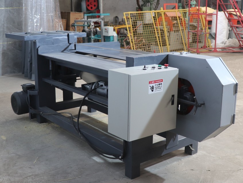 Small wood pallet crusher / nail wooden pallet crusher machine Pallet grinder