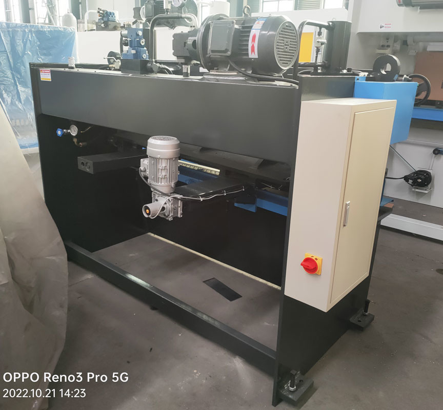 4mm Carbon Steel Hydraulic Guillotine Shearing Machine 1600mm Length